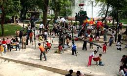 Sớm c&#243; quy định độ an to&#224;n khu vui chơi của trẻ
